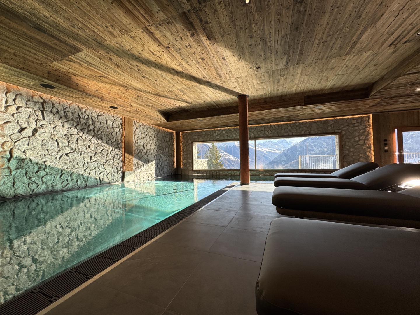 Dent Blanche Resort 4.5pcs